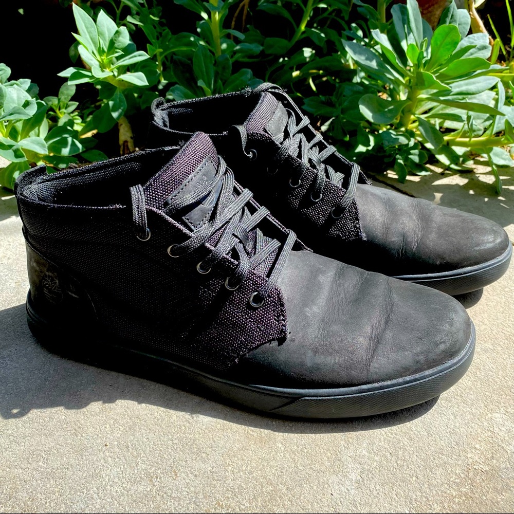 MEN'S DAVIS SQUARE CHUKKA SHOES